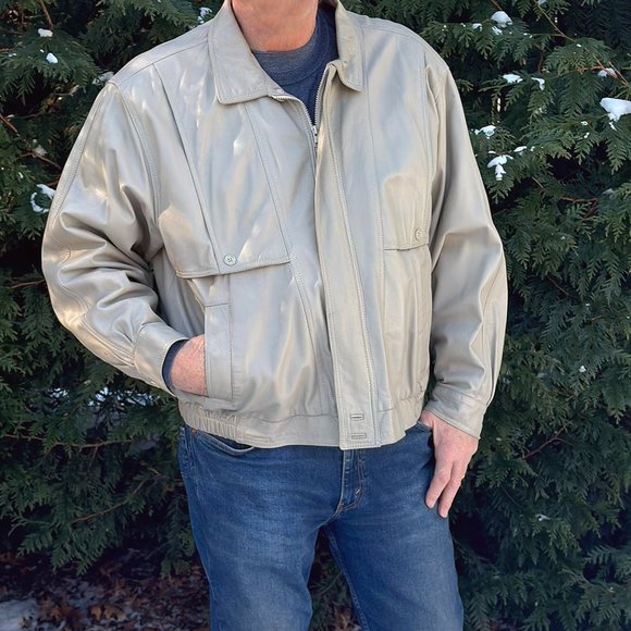 Used Men's Leather  Spring Jacket.  Size 50 or XL.  Bomber style - Picture 1 of 6
